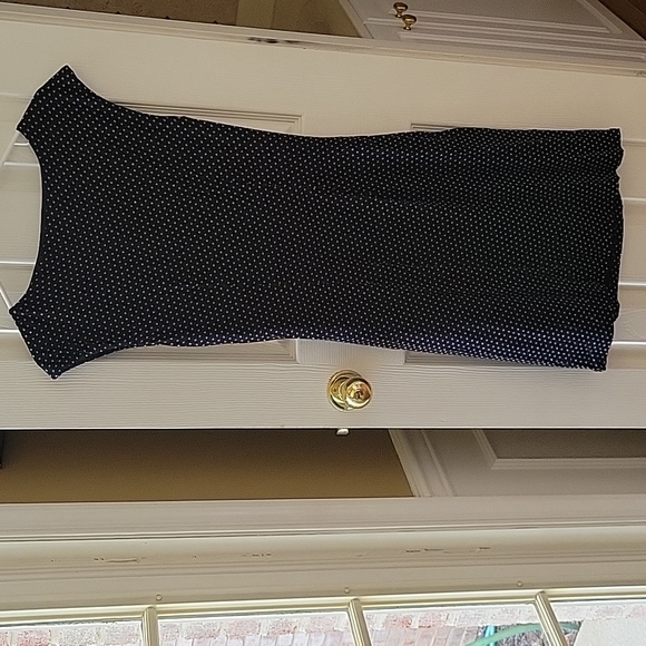 Dress - Picture 2 of 5